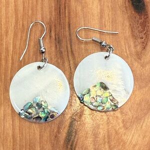 Elegant Shell Mountain Dangle Earrings